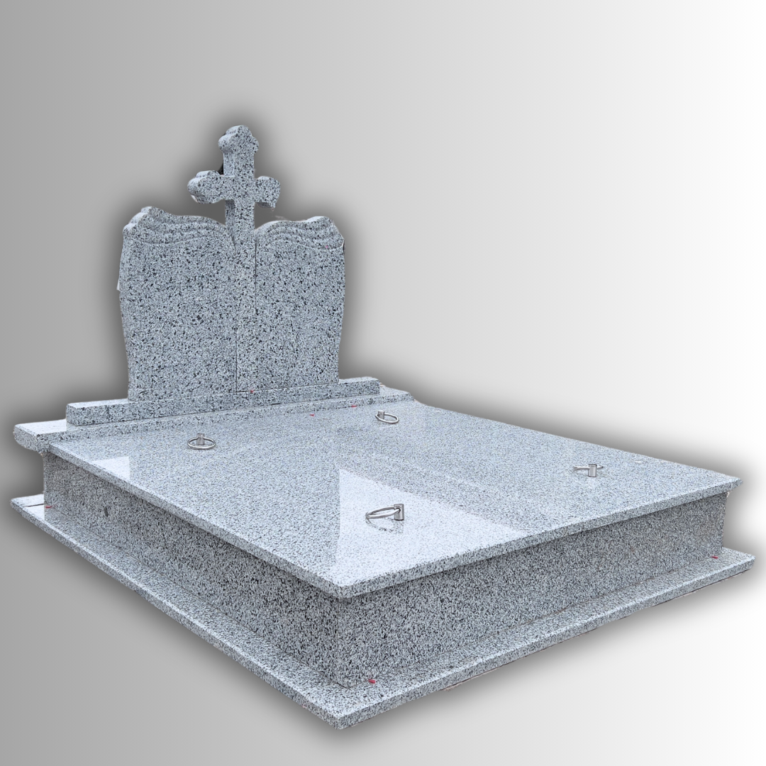 Monument Funerar Dublu - Granit Halayeb - 138x125x8cm - Model Trifoi